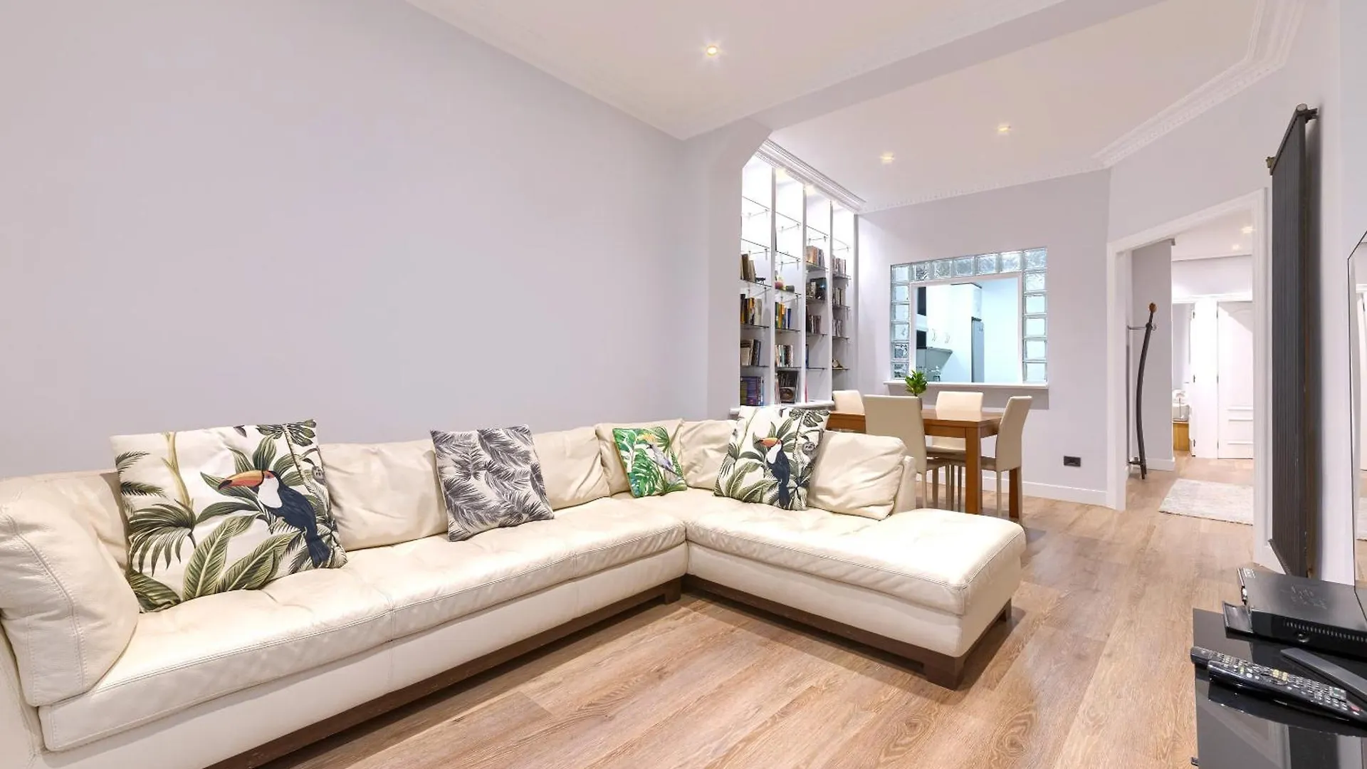 Encantadora Vivienda Turistica A Orillas De La Ria Bilbao Apartment