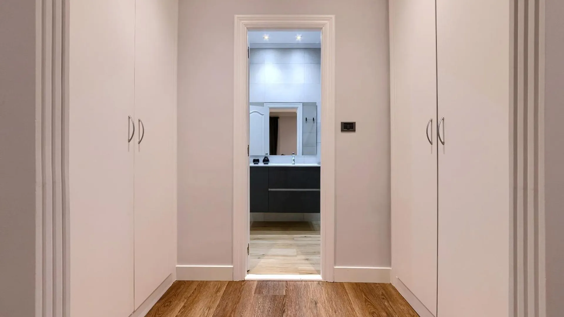 Apartment Encantadora Vivienda Turistica A Orillas De La Ria Bilbao Spain