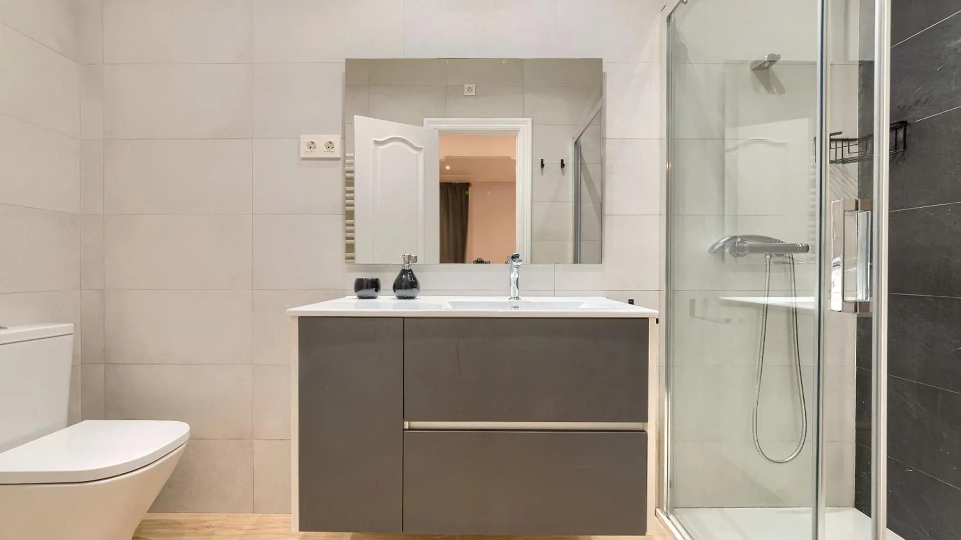 Encantadora Vivienda Turistica A Orillas De La Ria 毕尔巴鄂 0*,